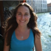 Dr Alexandra Lewis