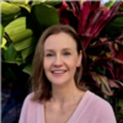 Dr Kelly Squires