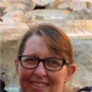 Dr Liza Elliott