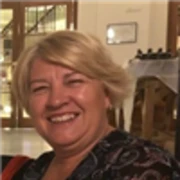 Dr Lyndall Mollart