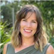 Dr Nienke De Vlieger